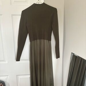 Tea and Rose size S green maxi worn once $50